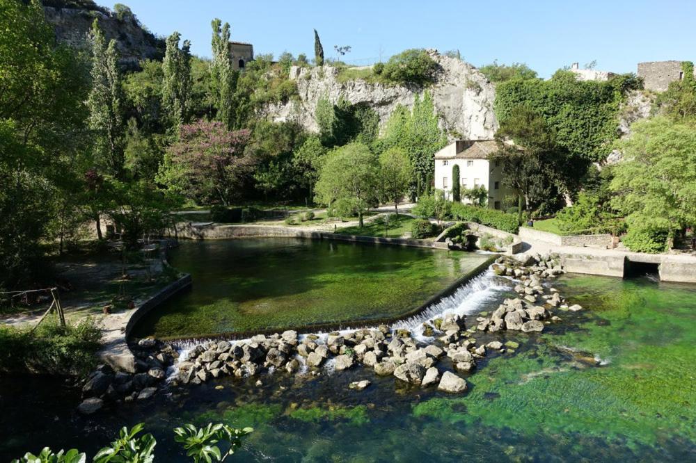 Le Mas De Guiguite Mézoargues Eksteriør bilde