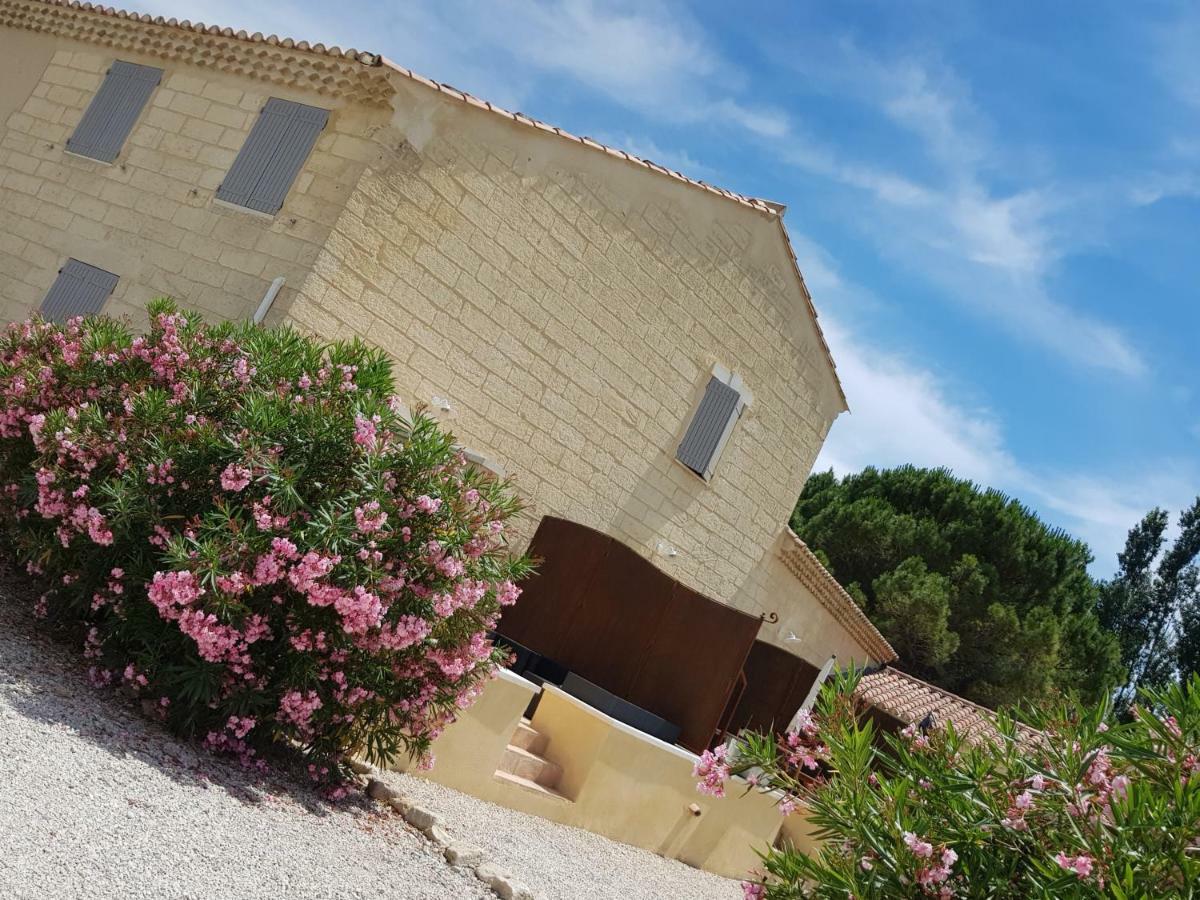 Le Mas De Guiguite Mézoargues Eksteriør bilde